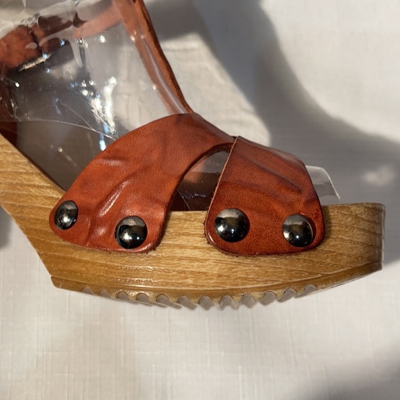 NEW Leather clogs with studs - Picture 8 of 11
